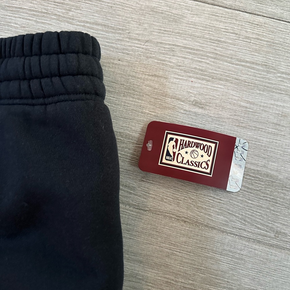 Men's Miami Heat Mitchell & Ness Origins Black Fleece Shorts Size L Large New - Picture 3 of 11